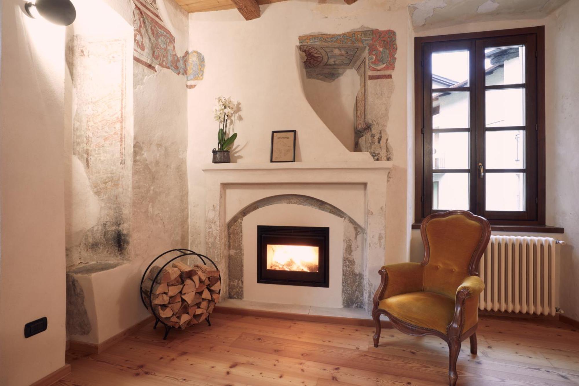 Bed and Breakfast Le Corti Dei Sassi Berbenno di Valtellina Exterior foto